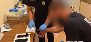 В Одессе задержали поджигателя, который поджег два автомобиля и скрылся в Кривом Роге