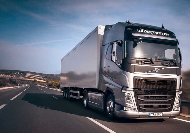 На півдні України перевірки вантажівок виявили порушень на понад 6 мільйонів гривень 