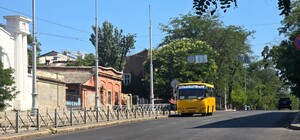 В Одессе по спуску Виталия Блажко снова курсируют маршрутки: фотоотчет