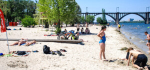 Де небезпечно купатись у Дніпрі та області: перелік заборонених пляжів