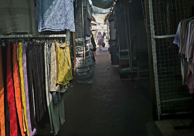 В Одессе частично заработал Фруктовый пассаж. 