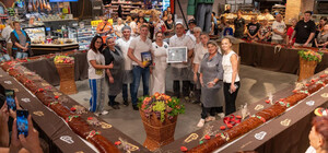 У Дніпрі спекли найдовший штрудель України: десерт завдовжки майже 27 метрів увійшов до Національного реєстру рекордів