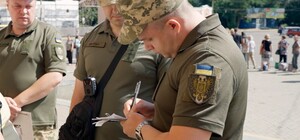 У Дніпрі військовослужбовець ТЦК здійснив постріл угору під час конфлікту з чоловіком без військових документів