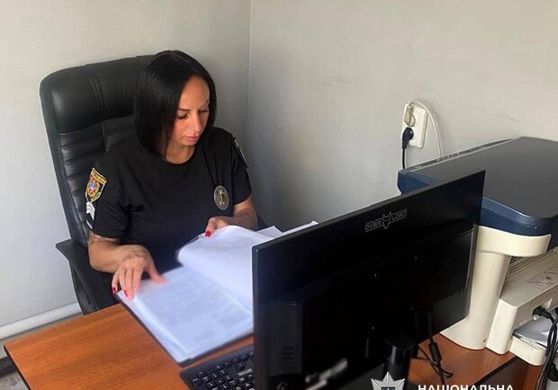 На Одещині поліцейська й багатодітна мама Олена Осадча поєднує службу, волонтерство та виховання трьох дітей 