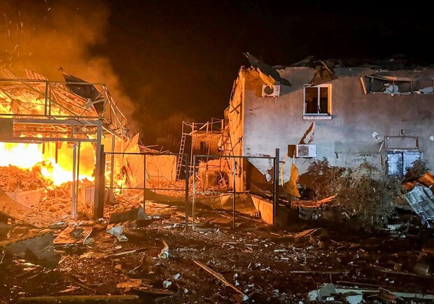 Пожар после обстрела. 