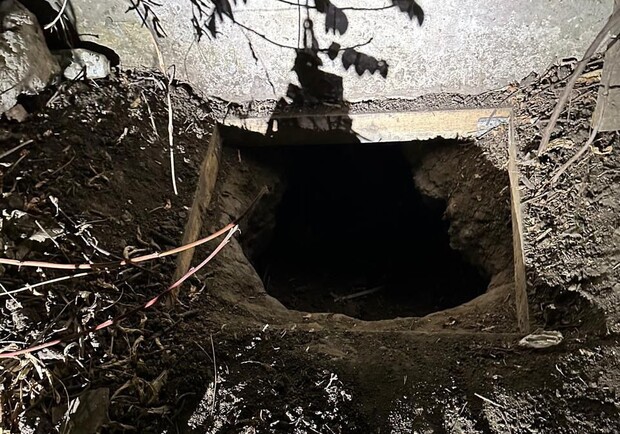 Тоннель, который вырыли грабители. 