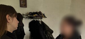 В Одесі бабуся побила тримісячного онука: у дитини струс мозку та численні травми