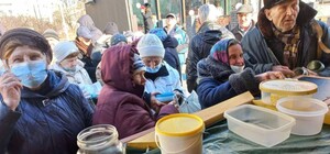 У Харкові роздають безкоштовні гарячі обіди: де і хто може їх отримати