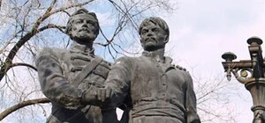 У Харкові активісти погрожують розбити радянський пам'ятник 