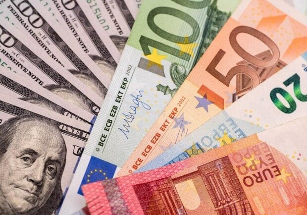 Курс валют в Украине 3 декабря 2025 года: сколько стоит доллар и евро.