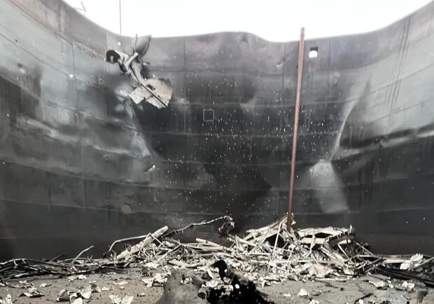 Порт Пивденный после обстрела. 