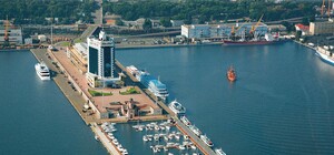 Морские порты Одесщины работают, несмотря на обстрелы: в Минразвития рассказали, как обеспечивают безопасность