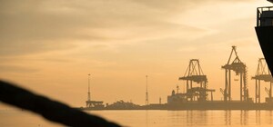 РФ завдала удару по порту на Одещині: є влучання в резервуари