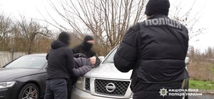 На продажу вместо фронта: в Одесской области задержали торговца гуманитарными автомобилями