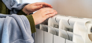 Отримай відповідь: чому у Києві комунальники зливають воду з систем опалення