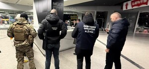 В ТРЦ Днепра произошло громкое задержание: детали дела