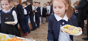 Школы Одесчины переходят на новый формат питания: детей могут кормить даже в укрытиях