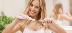 Які засоби для догляду за порожниною рота мають бути в кожній косметичці?