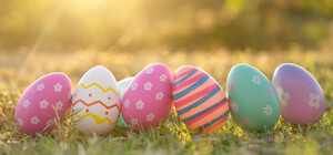 15 вариантов, как покрасить яйца на Пасху в 2026 году