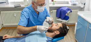 Бесплатное протезирование зубов в Днепре и области: кто может получить помощь и куда обращаться