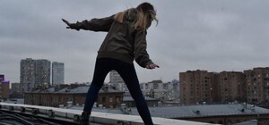 Стрибнула з даху будинку: в Одесі загинула 11-річна дівчинка