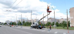 У Запоріжжі встановлюють антидронові сітки та нові укриття: які райони в пріоритеті