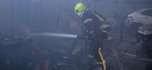 В Одесском районе горела СТО: подробности от спасателей