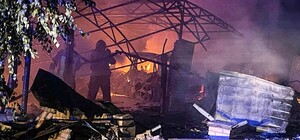 Палали будинки та автівки — на Одещині рятувальники гасили масштабні пожежі після ворожих ударів