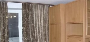 В Киеве продолжают разбирать 