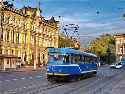 В Одессе снова ходят трамваи.
Фото - kaiser-w.livejournal.com