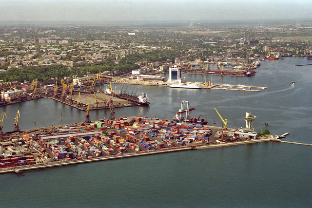 Одесский порт не смог сохранить свою репутацию незапятнанной. Фото-odessaglobe.com