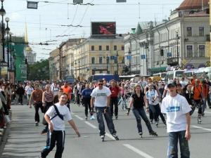 Толпа роллеров погуляет в Одессе два дня. Фото с сайта: kp.ru
