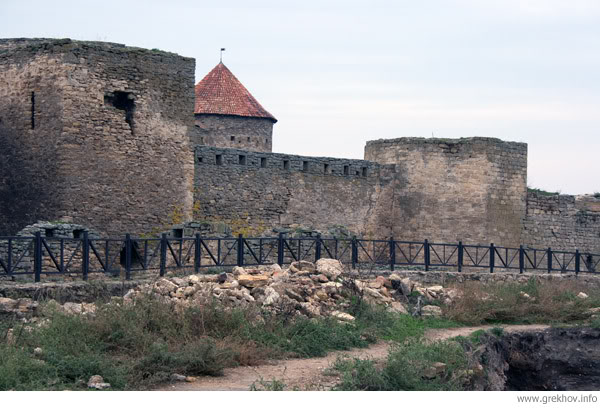 Аккерманская крепость претендует на звание чуда.
Фото - progylka.com.ua.