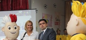 Харьковская пловчиха Яна Клочкова стала Другом Евро-2012