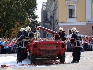 Одесские спасатели повеселились на Приморском. Фото: пресс-служба облМЧС