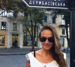 Водонаева подпортила фигуру в Одессе. Фото с сайта: livejournal.com