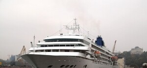 Одессу посетил мощный лайнер с настоящим театром на борту