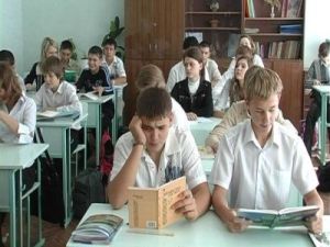 Одесские школьники будут учиться на месяц меньше. Фото-segodnya.ua