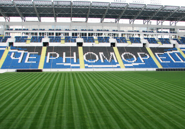 Главная спортивная арена города почти готова.
Фото - Танцор для fan.chernomorets.odessa.ua.