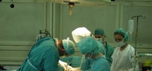 Луганские хирурги провели операцию в экстремальных условиях