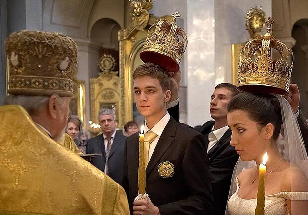 Обвенчаться с главном соборе города стоит свыше трех тысяч гривен. Фото - rialemon.com.ua