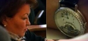 Донецкая депутат Бахтеева носит мужские часы с бриллиантами за 100 000$