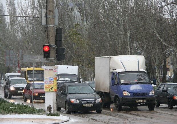 Водители спешили и не захотели уступать друг другу. Фото с сайта: novosti-n.mk.ua.