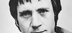 Кого в Харькове увековечить первым: Высоцкого или Шульженко?