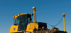 В Луганской области с высоты 80 метров упал бульдозер