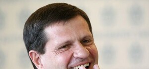 Мэр Одессы заработал в прошлом году вдвое меньше своей жены