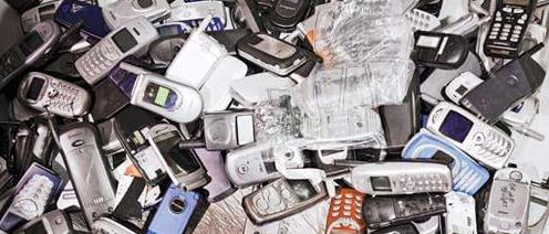 Люди трощили телефоны, чтобы получить новый смартфон. Фото - saratov.olx.ru