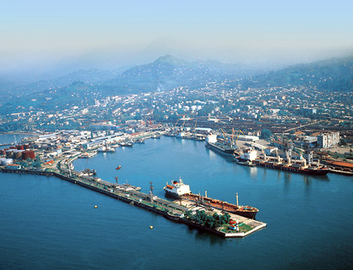 В порт Батуми можно доплыть за 1350 гривен.  Фото - seafarersjournal.com