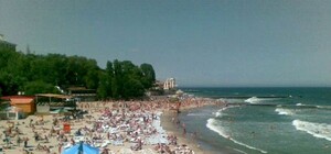 Одесские пляжи готовятся к лету: Лузановку 
