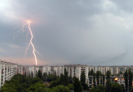Днем над Одессой будет гроза. Фото с сайта: club.foto.ru.